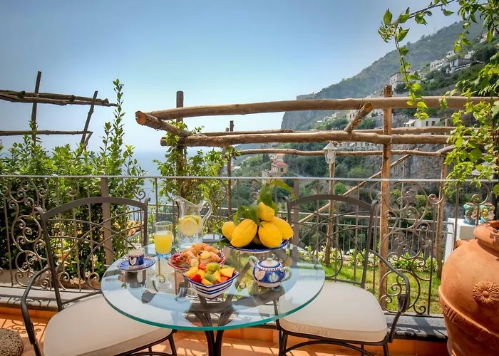 Viviani فندق مبيت وإفطار 4*